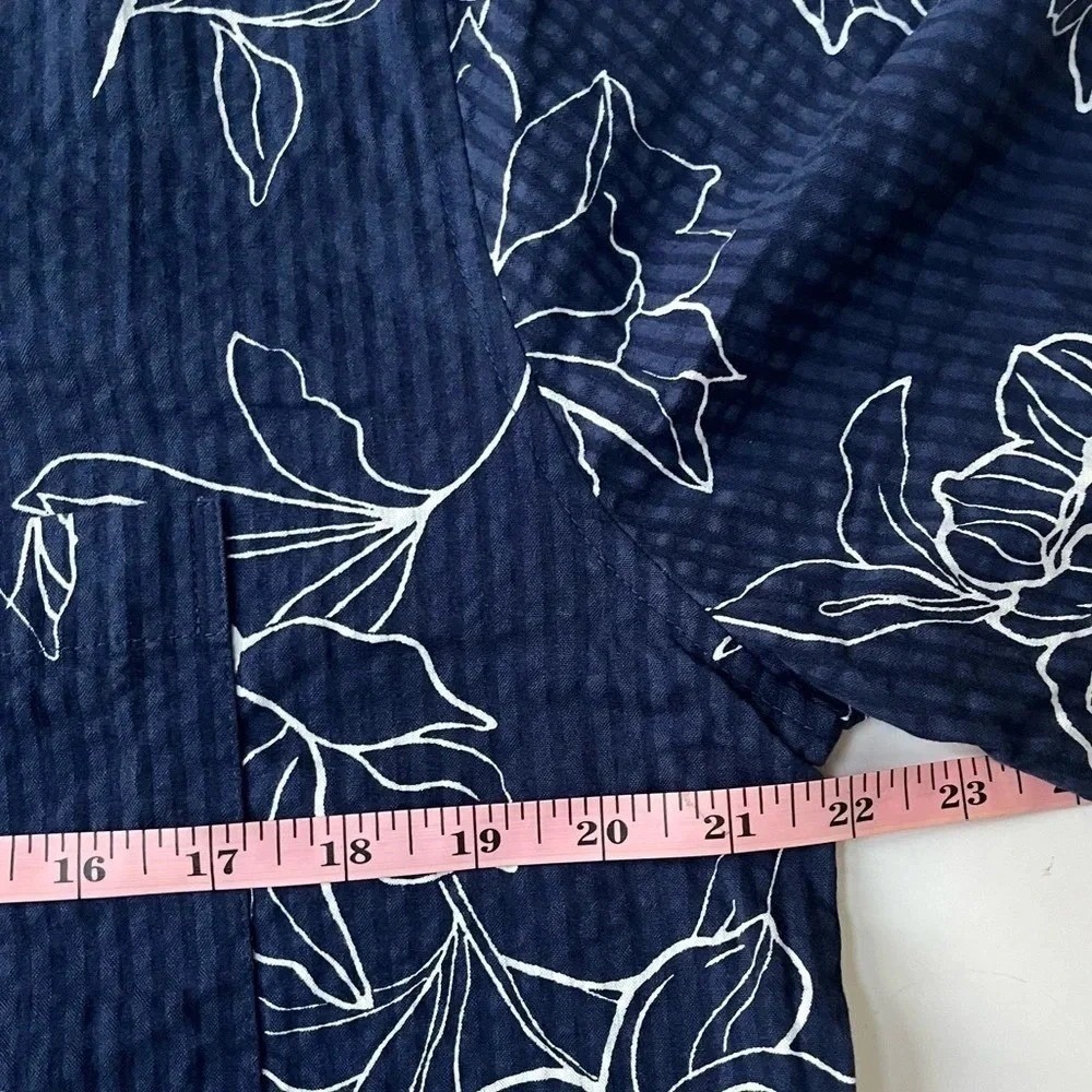 GAP Mens Floral Seersucker Button Down Shirt Medium Blue Short Sleeve NWT - Picture 6 of 7